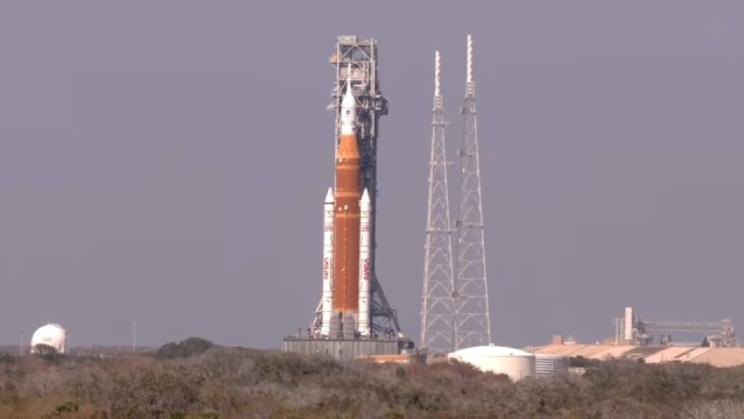 What is the difference between the Artemis II and Apollo 8 moon mission ahead of Wednesday launch