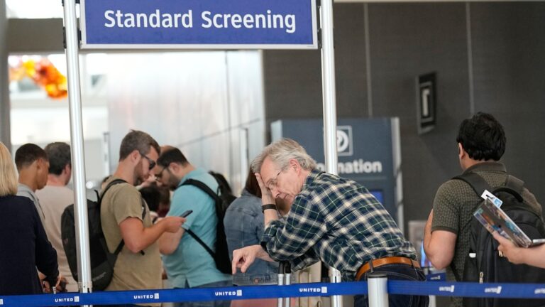 Understanding Trump’s Executive Order on TSA Officer Compensation and Its Implications for Airport Security Lines