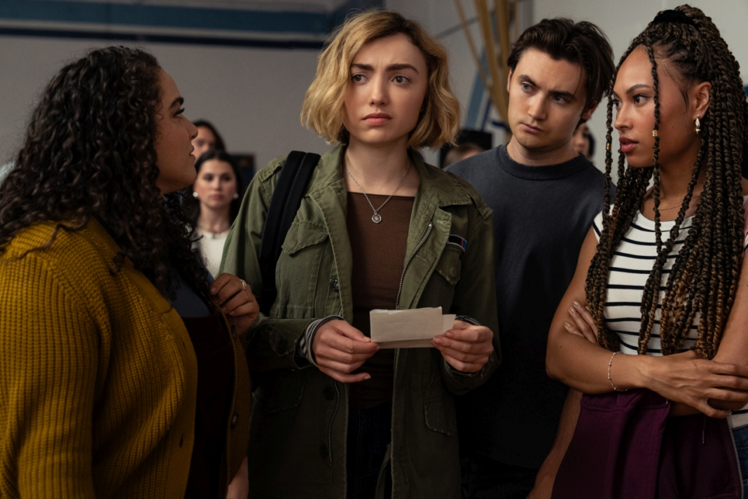 Will there be a Season 4 of 'School Spirits' on Paramount+?