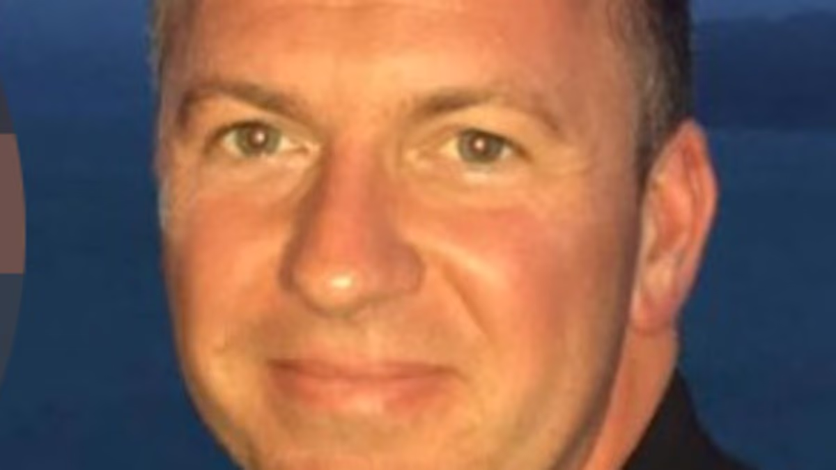 Air steward is arrested for 'shoving' teen at Disney's Magic Kingdom