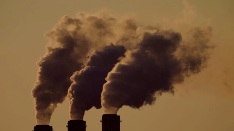 Shocking Earth Day Report Reveals Nearly 50% of Americans Exposed to Toxic Air Quality