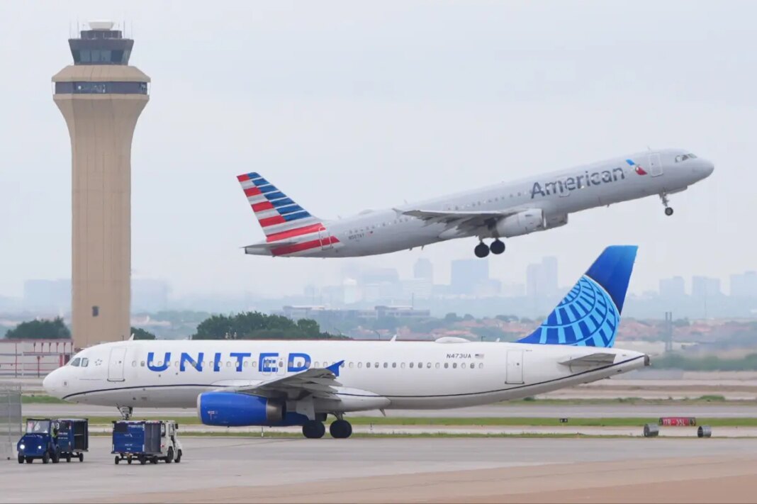 American Airlines rejects merger talks with United Airlines