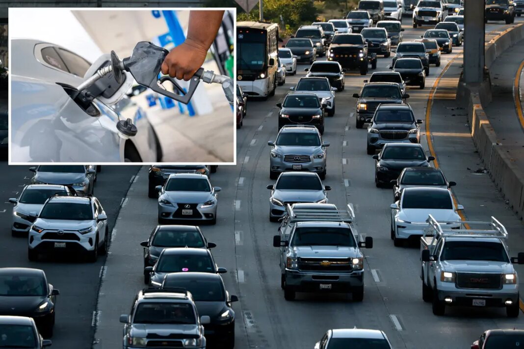 Automakers trade group urges government to scrap gas tax, replace it with vehicle weight fee