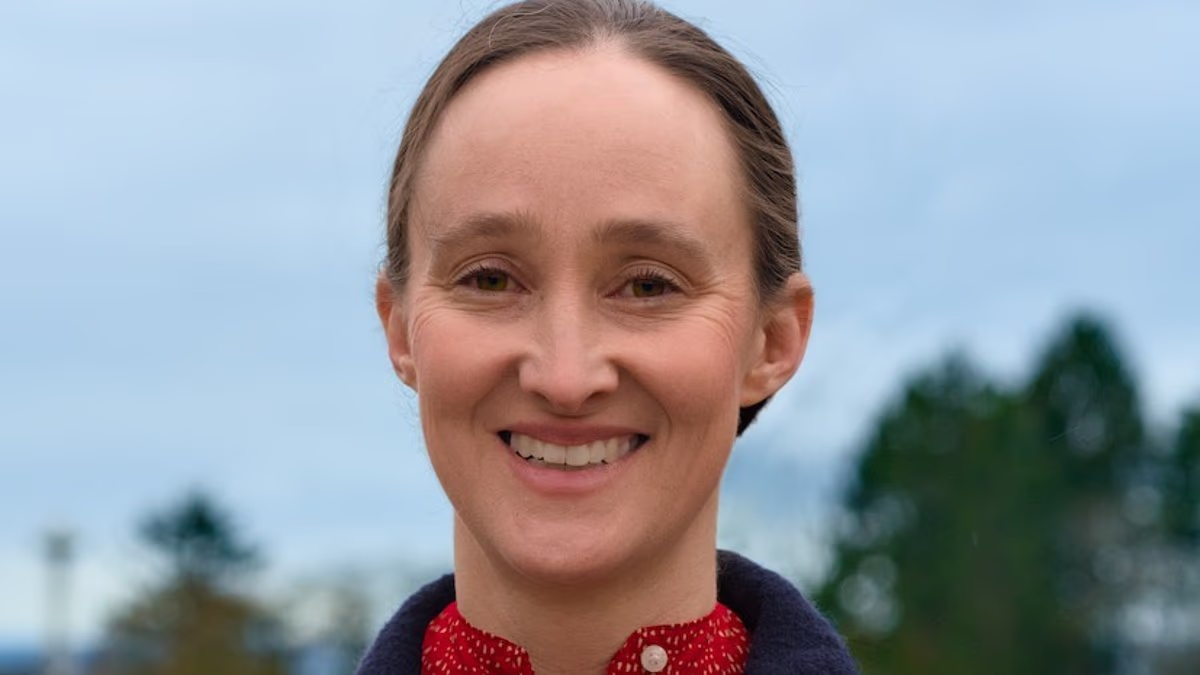 Backlash to Seattle mayor's bus program as motorist lane taken away