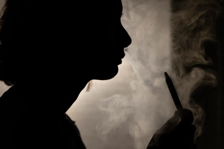 New Bipartisan Initiative Aims to Curb Vape Shop Proximity to Schools: A Step Towards Safer Communities