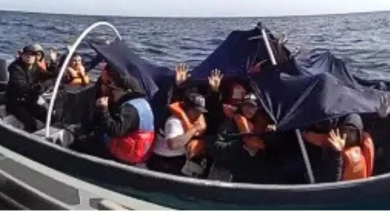 US Border Protection and Coast Guard Collaborate to Intercept Smuggling Operation, Capture 60 Off California Coast