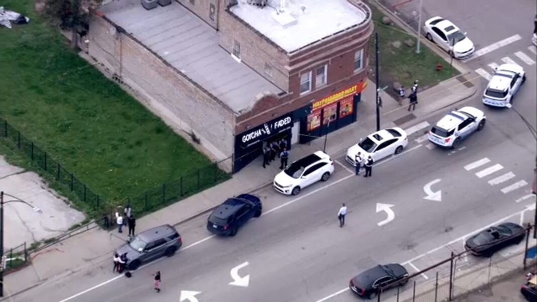 Chicago shooting kills 3, critically injures 1 on West Maypole Avenue in West Garfield Park, police say