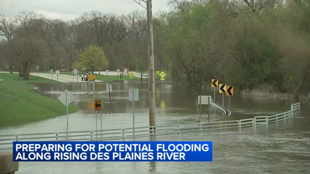 Chicago weather: Heavy rains have residents near Des Plaines River preparing for flooding with more rain in forecast