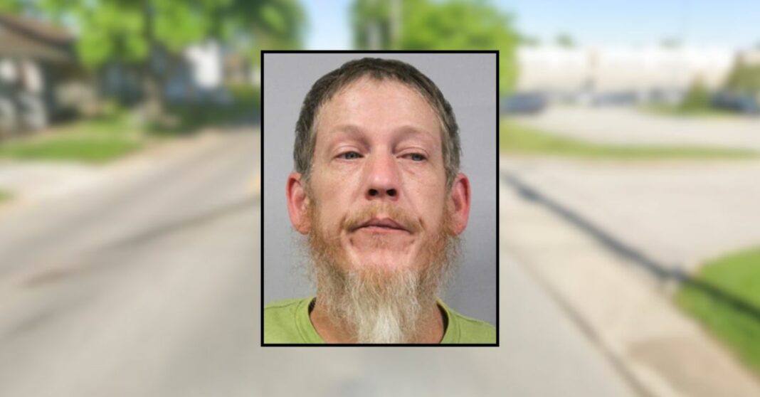 Child in diaper found wandering streets as dad sleeps: Cops