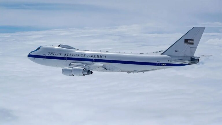 Chinese Citizen Detained at JFK for Alleged Photography of US Military Aircraft at Nebraska Base