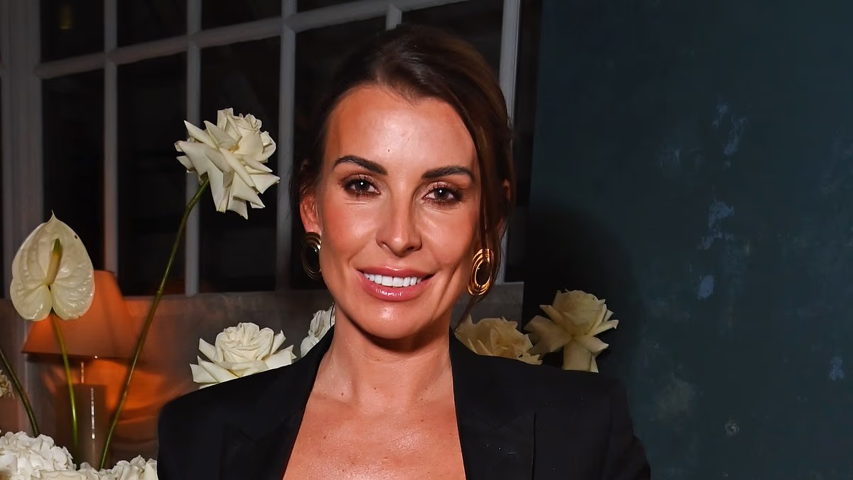 Coleen Rooney's lavish 40th birthday party gets underway as guests arrive in style and a helicopter is seen landing at their £20M mansion