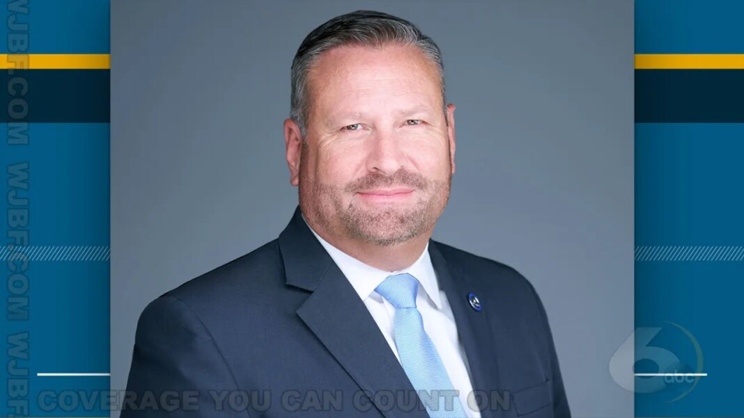 Columbia Co. manager announces retirement in 2027