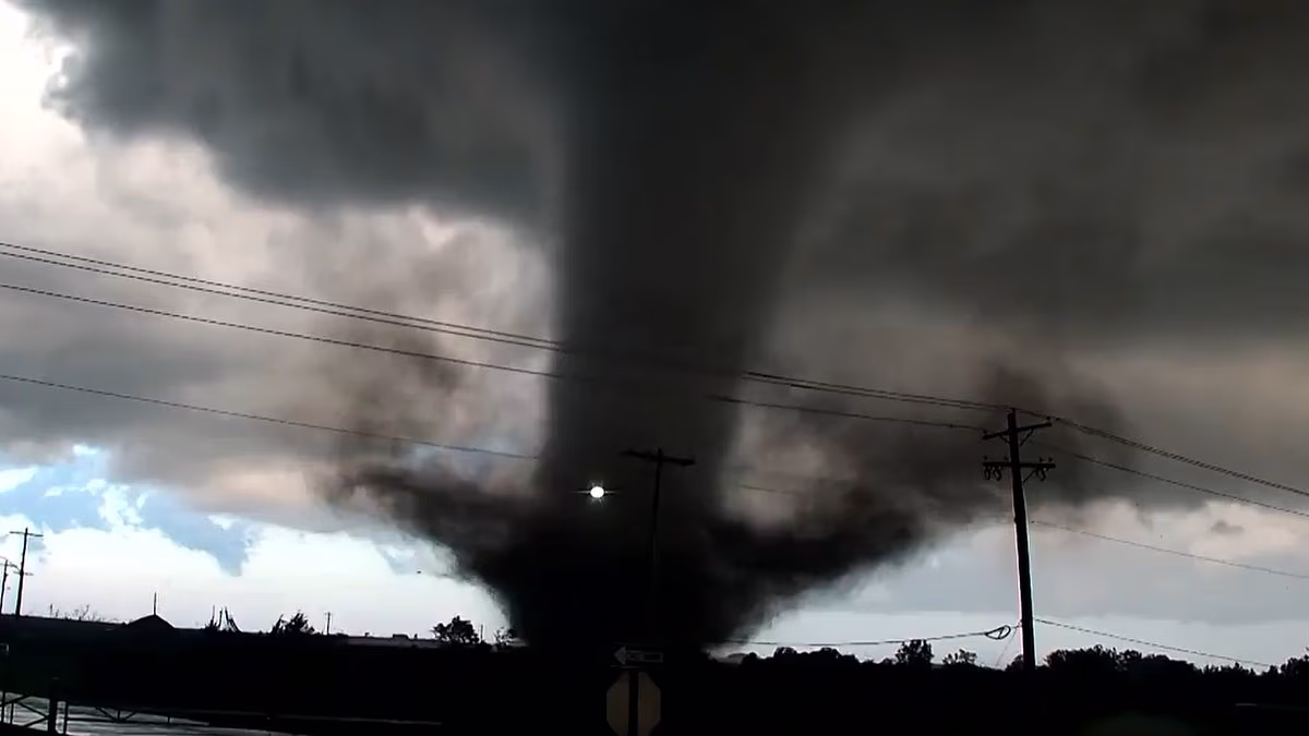 Deadly tornado outbreak to strike 12 states across US heartland