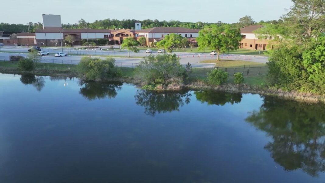 Former DCPS police officer faces charges after messaging Instagram of fake student, deleting chats