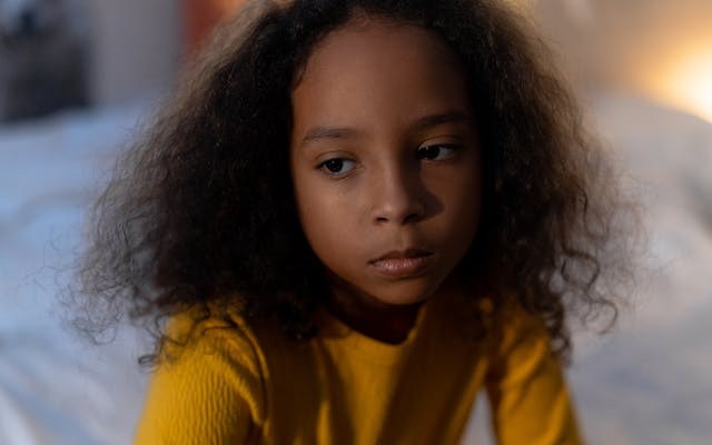 HERE ARE 3 WARNING SIGNS YOUR CHILD MAY NEED A CONFIDENCE BOOST