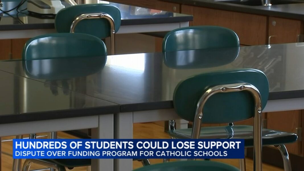 Hundreds of Catholic school students losing tutor support due to Chicago Public Schools, Chicago Archdiocese federal funding issue