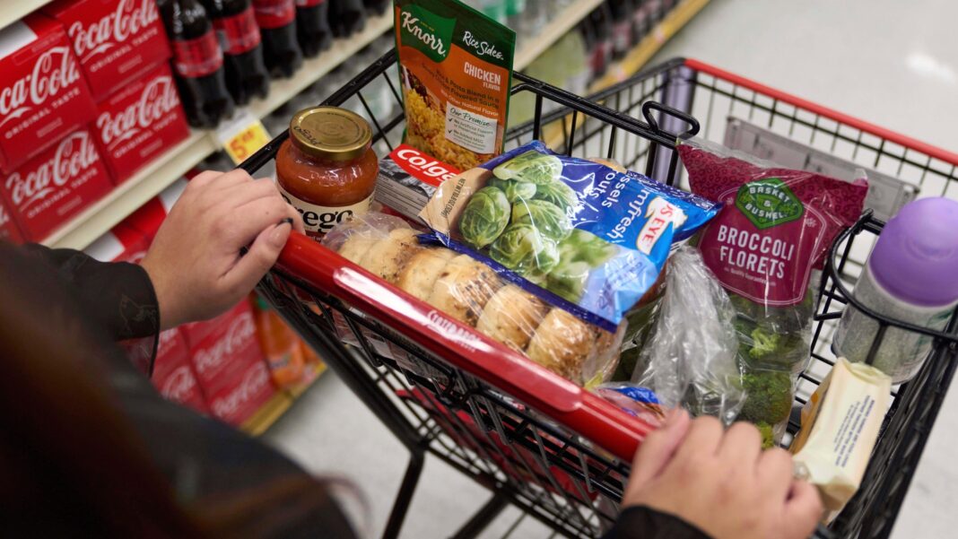 Illinois SNAP benefits: 150K households may lose federal food assistance beginning May 1