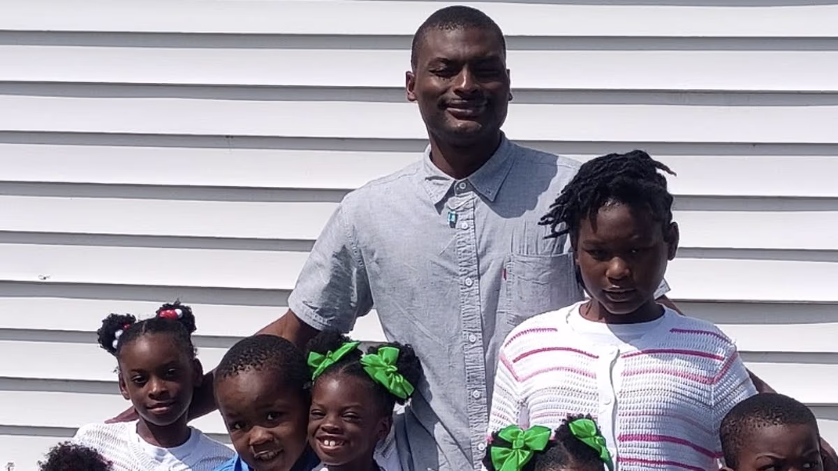 Image shows Guardsman and his children just days before killing them