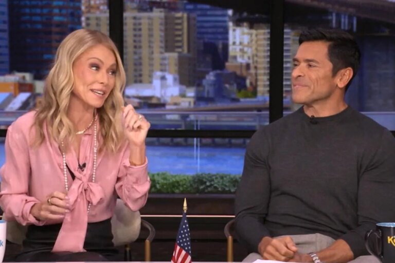 Kelly Ripa Jokingly Compares Her Nighttime Retainer to a “Chastity Belt” for Husband Mark Consuelos