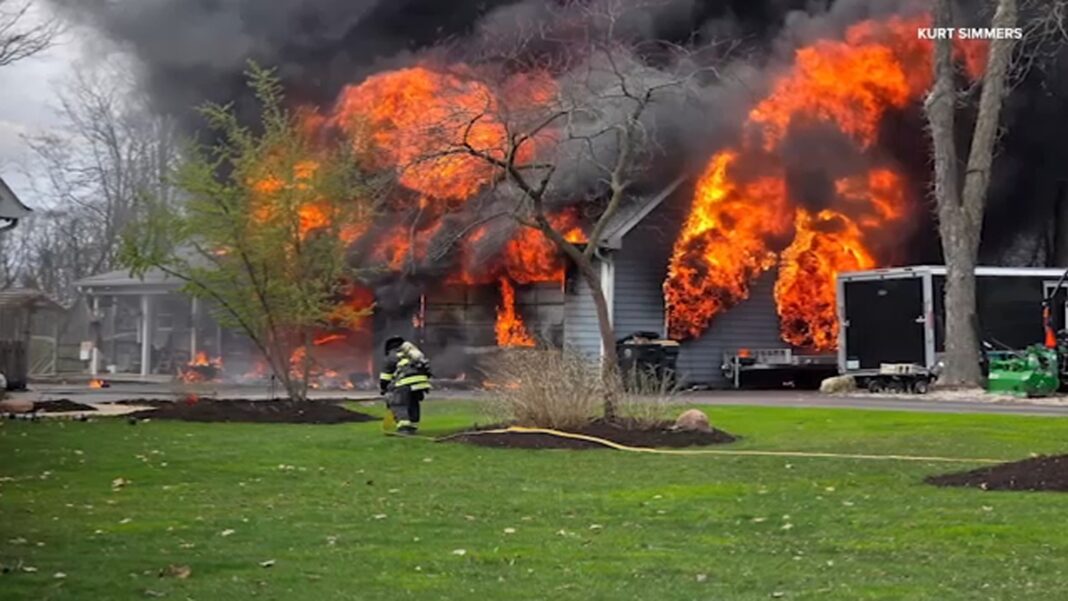Kendall County, Illinois fire: Massive fire destroys home's detached garage near River Oaks Drive, Route 71 near Yorkville, Oswego