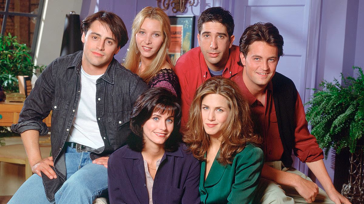 Lisa Kudrow reveals amount Friends cast STILL make in residuals