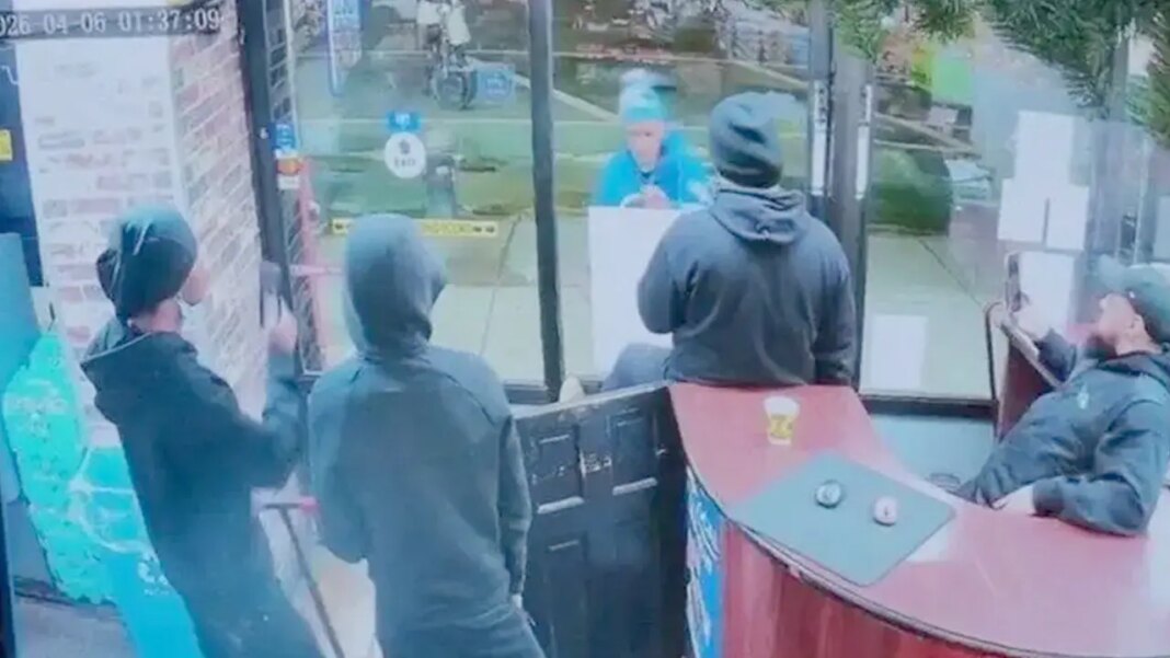 Man caught on video wielding 13-inch kitchen knife at NYC grocery store moments before police shoot him