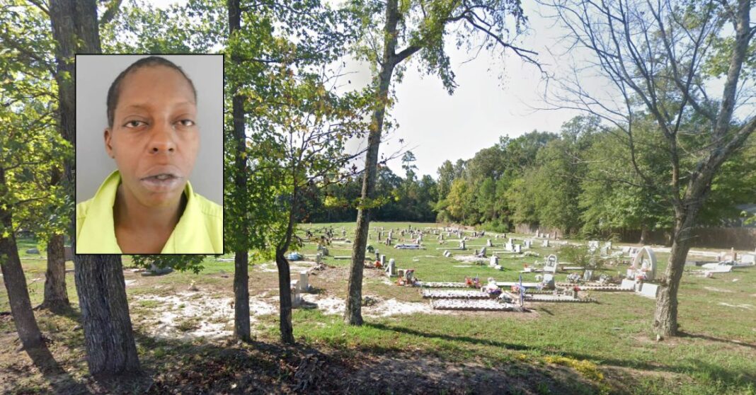 Mom dug up baby daughter's grave, left her in driveway: Cops