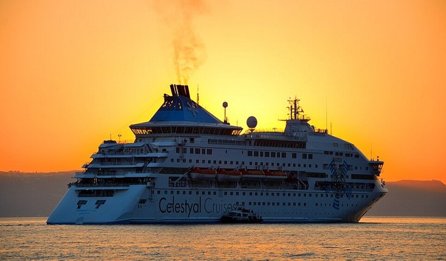 More Brave Cruise Ships Just Thumbed Their Noses at the IRGC in the Strait of Hormuz