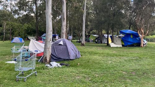 Most Aussies 'couldn't afford to flee' family violence, Vinnies claims