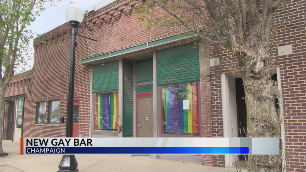 New gay-friendly bar opens in Champaign