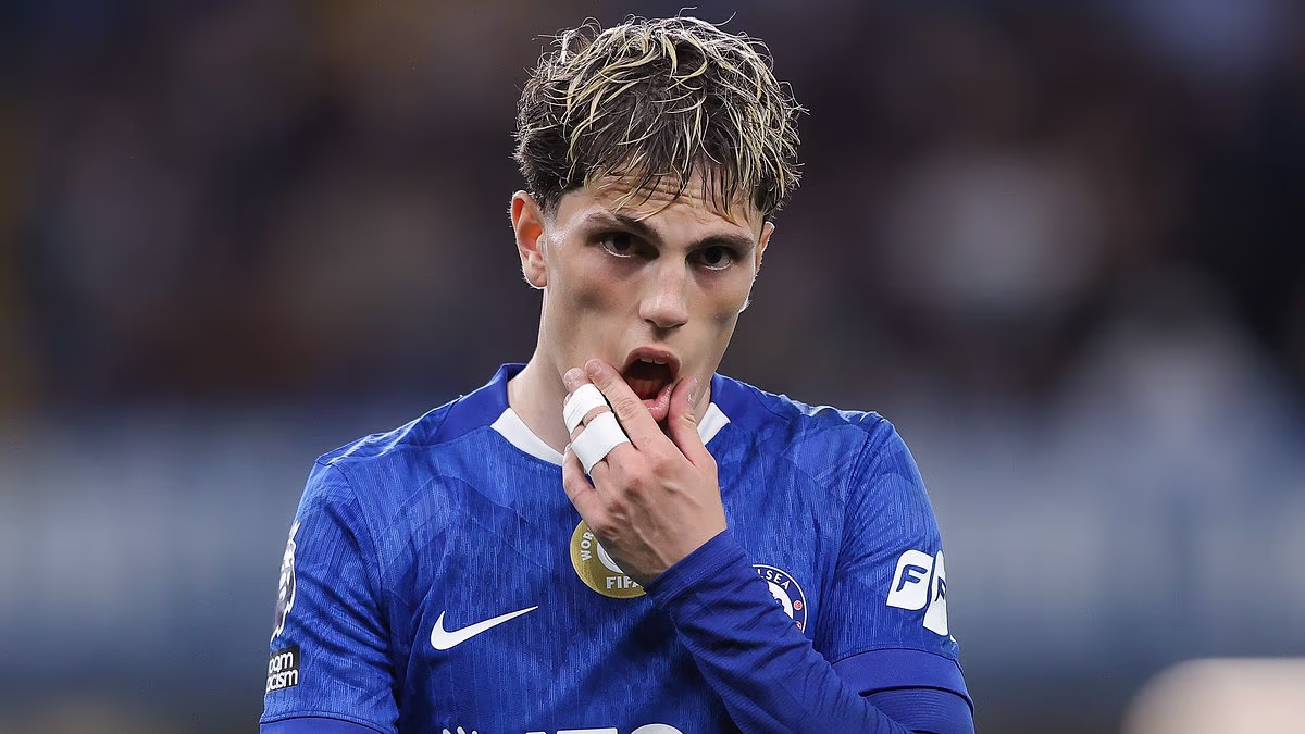 Nicky Butt Criticizes Alejandro Garnacho’s Attitude at Man United: “He Let Success Go to His Head