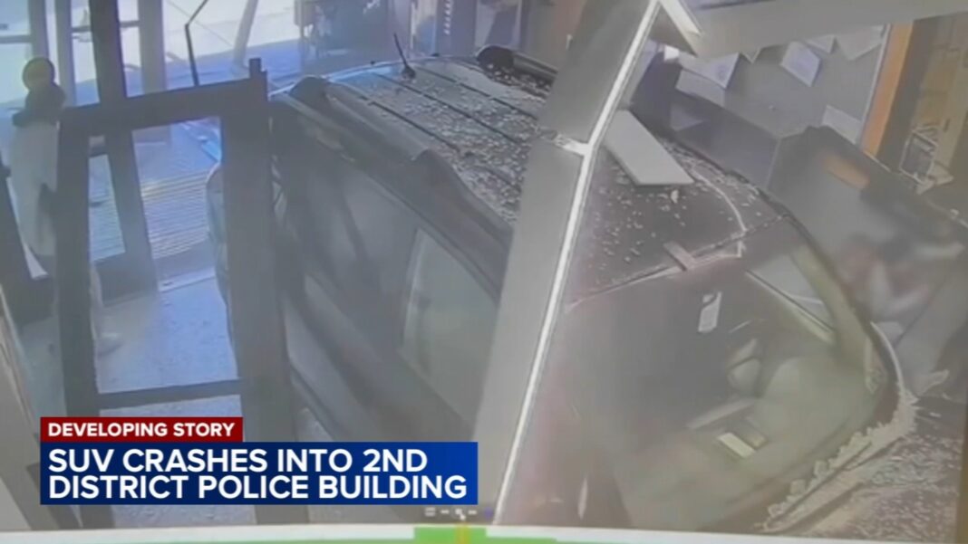 Philadelphia, Pennsylvania crash: Driver deliberately crashes car into police station; 5 injured, commissioner says | Video