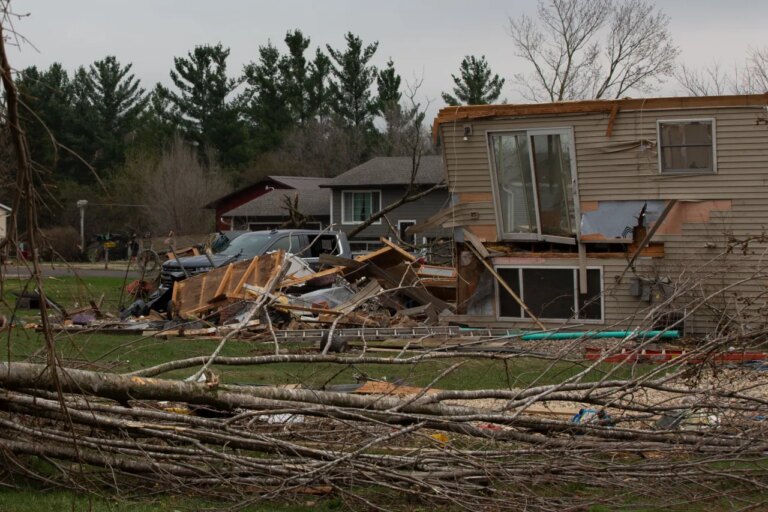 Fierce Winds and Tornadoes Strike Midwest, Causing Significant Damage but No Fatalities