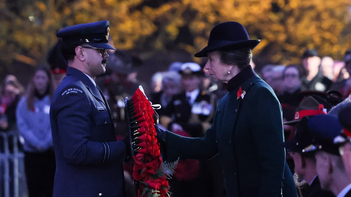 Princess Anne lays wreath in memory of the fallen during dawn Anzac Day service