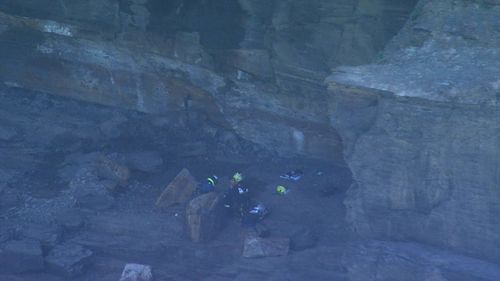 Warriewood blowhole rescue