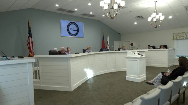 Richmond Hill Council Member Criticizes Airport Authority’s Economic Viability: Calls for Reevaluation