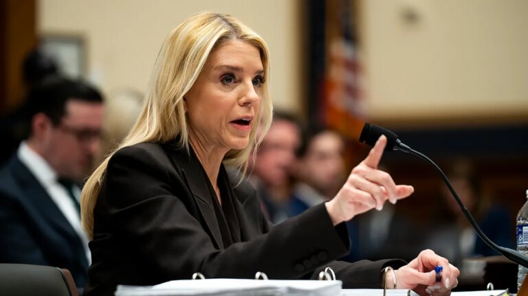 Stetson Alumni Urge College to Reevaluate Ties with Controversial Former AG Bondi