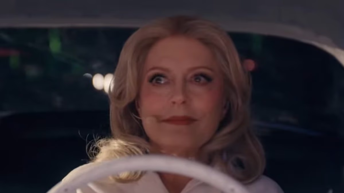 Susan Sarandon makes surprise cameo at Coachella