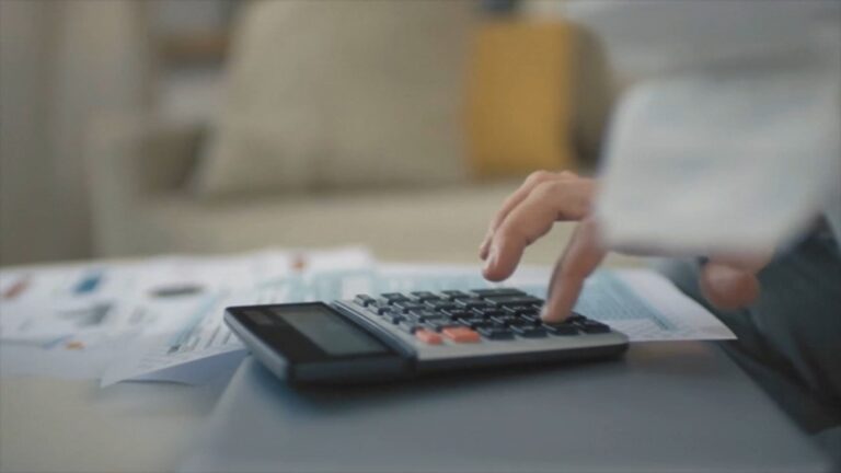 Maximize Your 2026 Tax Refund: Expert Tips & Essential Deadlines You Can’t Miss!