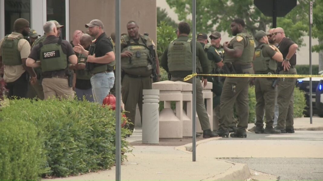 Teen killed in Mall of Louisiana mass shooting identified, 1 suspect arrested