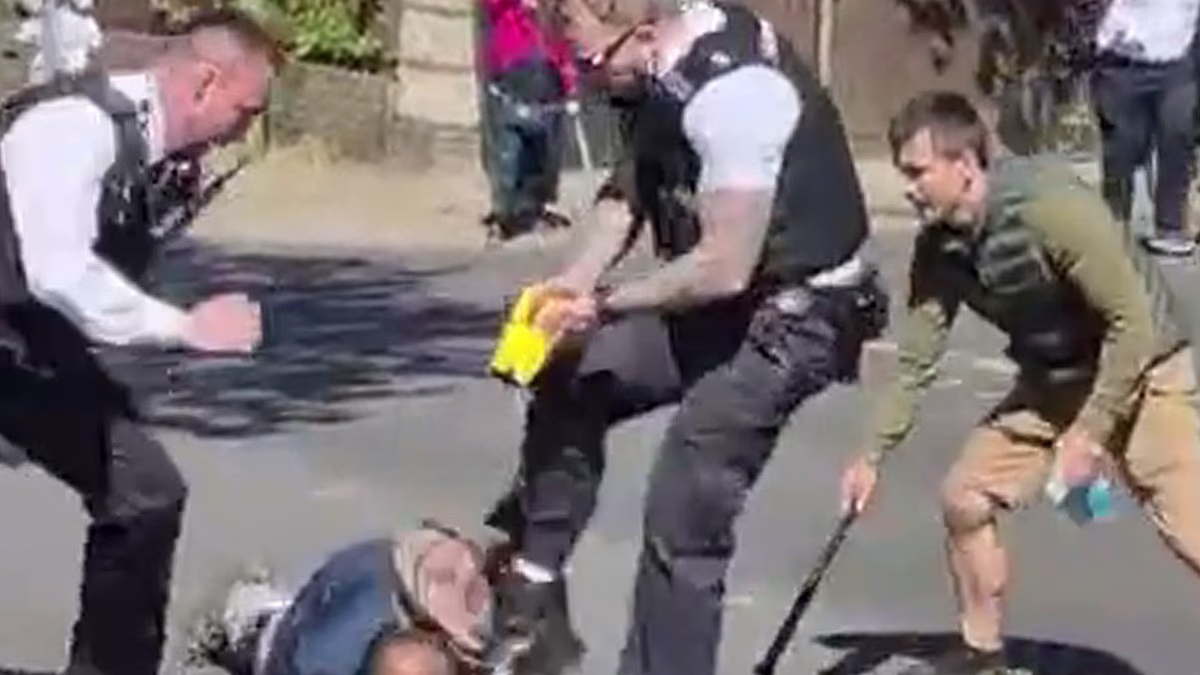 Terror knifeman targets Jews in London