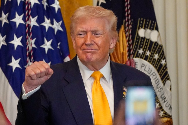 Trump Cheers Strait of Hormuz Reopening During Israel-Lebanon Ceasefire — but There’s a Big Catch