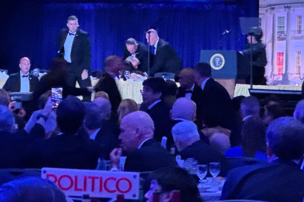 Trump posts video of man running past security during Correspondents’ dinner