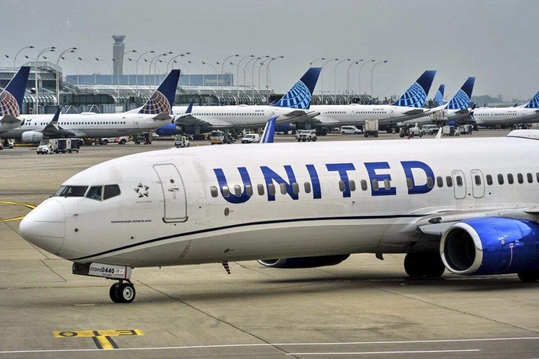 United Airlines flight from Chicago diverted due to ‘reported threat’
