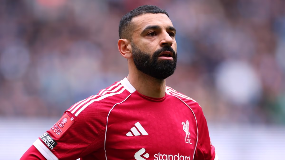 Who could YOUR club sign this summer? The stars who will be free agents after Bernardo Silva's Man City exit was confirmed - including three Man United players and European icons