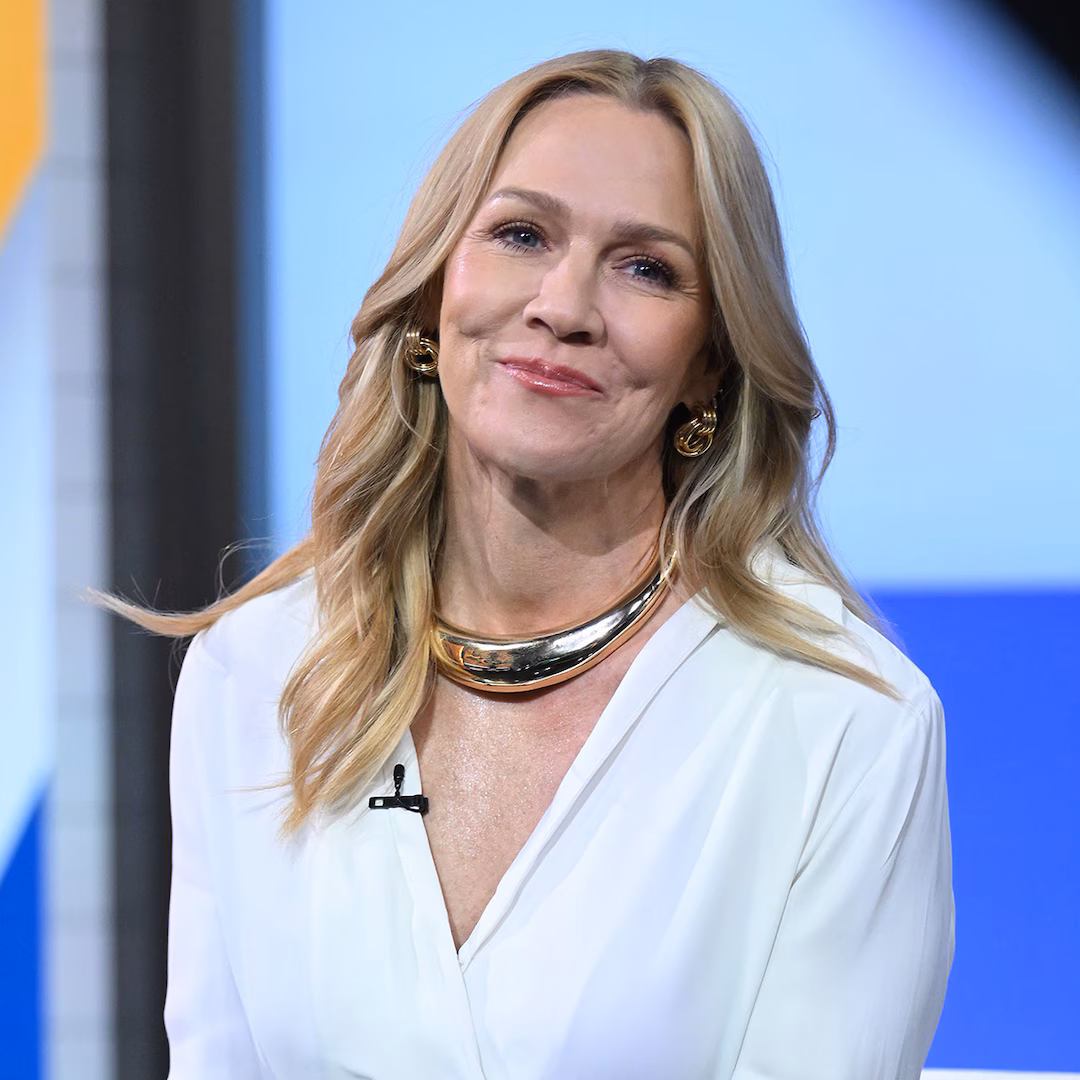Why Jennie Garth Says Co-Parenting Forced a “Reckoning” With Herself