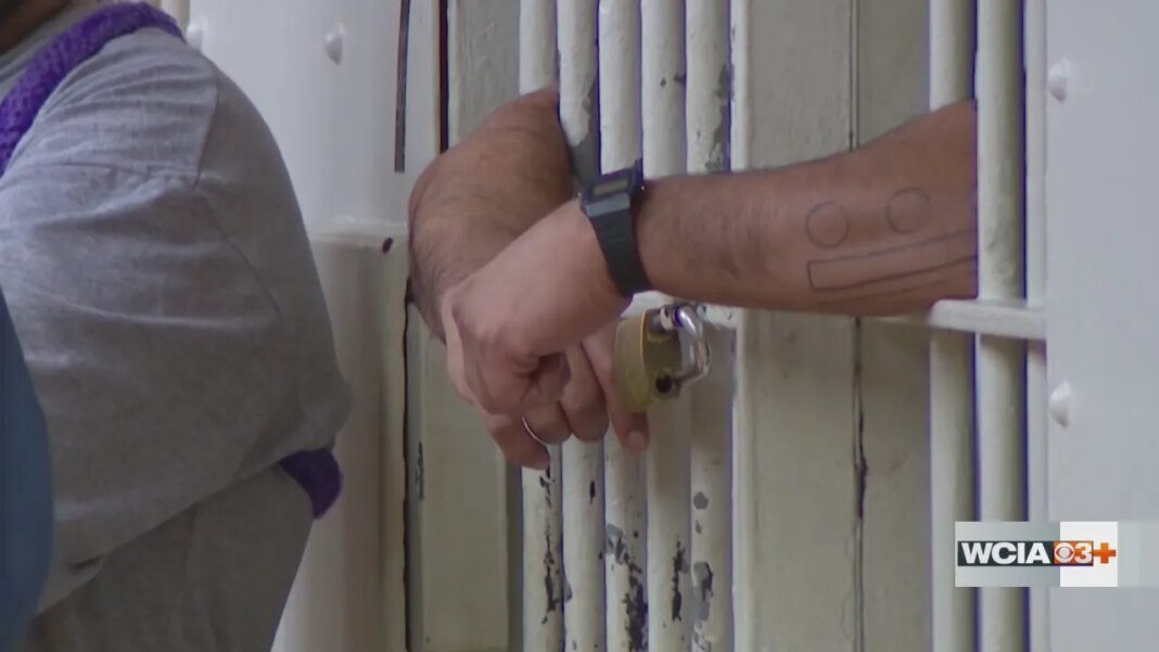 ‘Clear house at the top and start over’: Illinois lawmakers frustrated with Department of Corrections