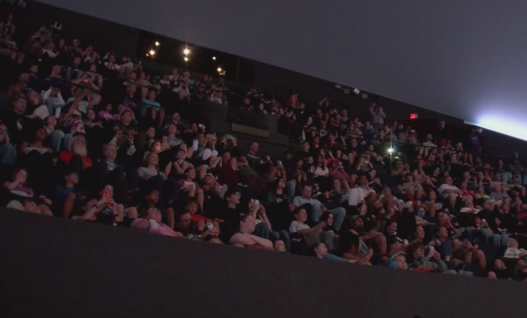 Historic Turnout: Hundreds Flock to MOSI for Unprecedented Artemis II Launch Event