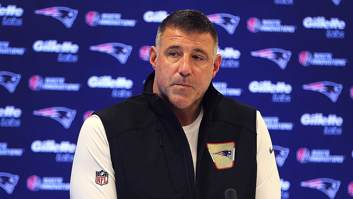 'Lame' Mike Vrabel destroyed by ex-NFL star and national champion over his boat trip with Dianna Russini just months before she gave birth