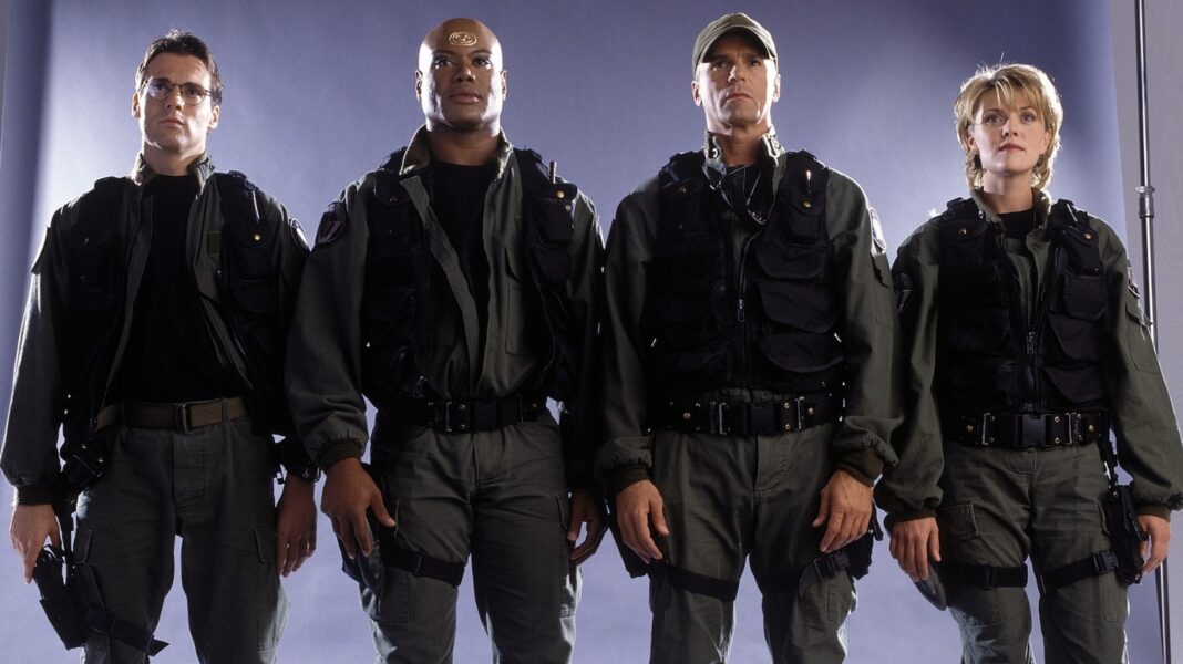 10 Hit Sci-Fi Shows That Are Unwatchable Today